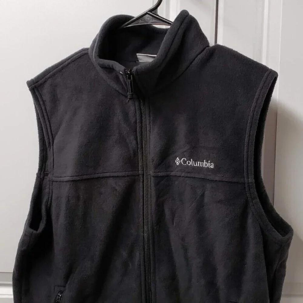 Columbia men vest